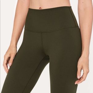 Lululemon Wunder Under Cropped Legging